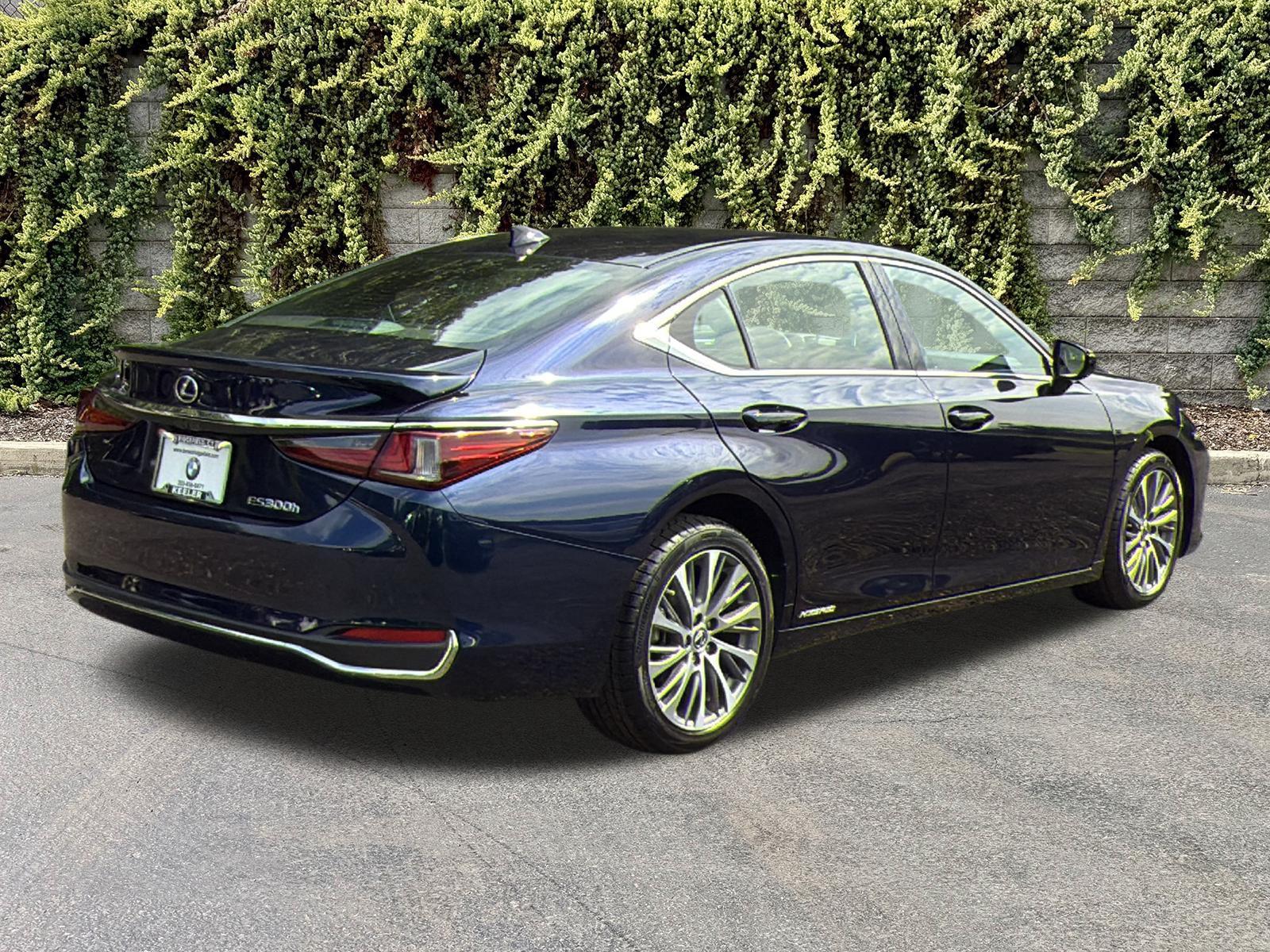 Used 2021 Lexus ES ES 300h Sedan