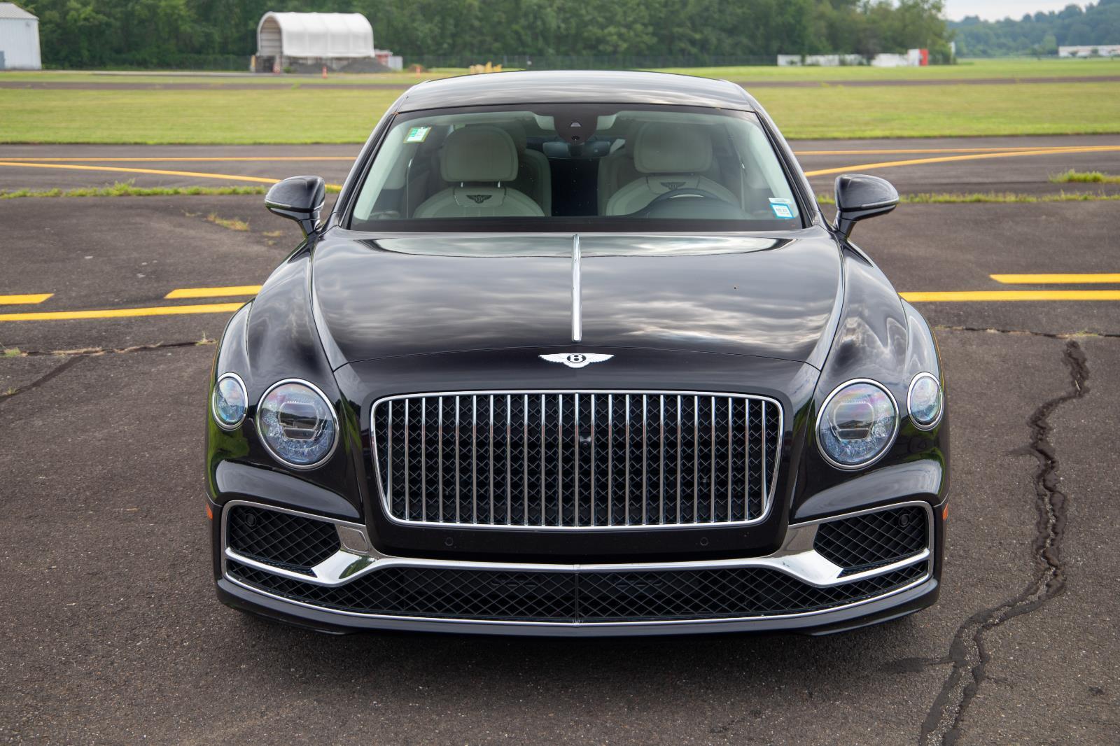 2022 Bentley Flying Spur Hybrid photo 2