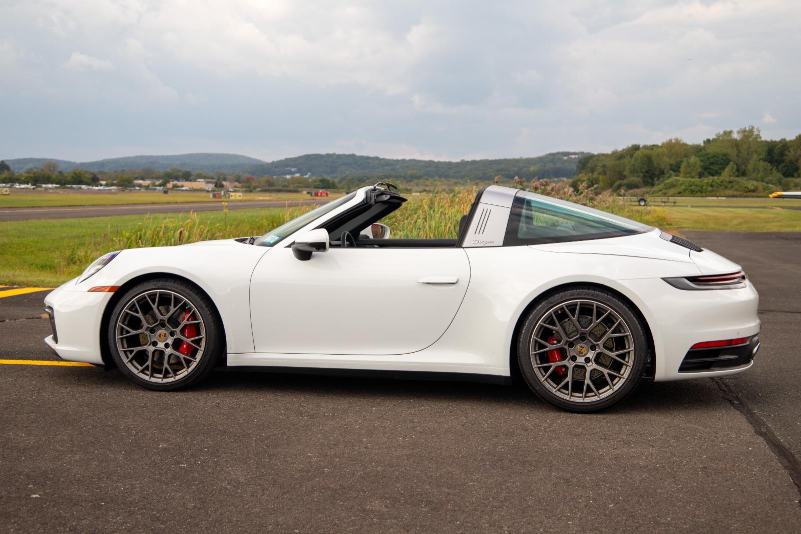 2023 Porsche 911 Targa 4S photo 4