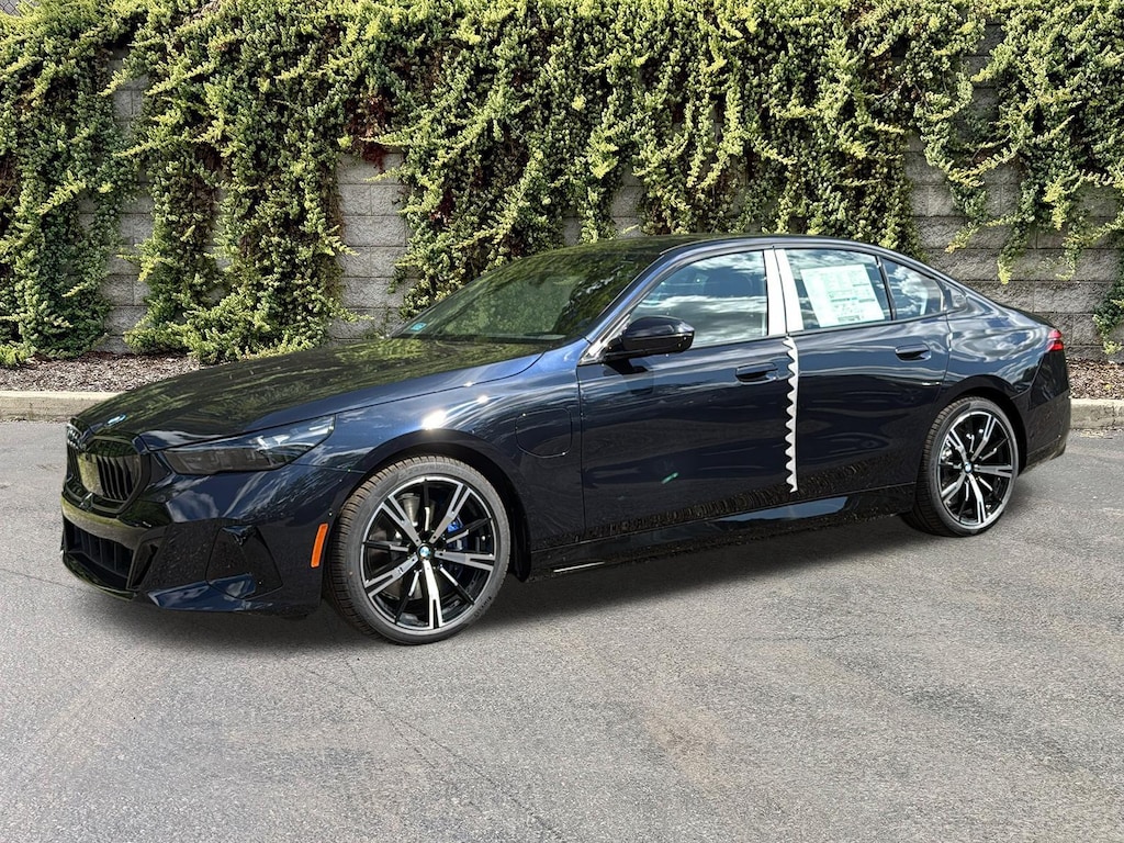 New 2027 BMW 5 Series 550e xDrive Sedan