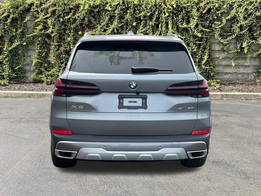 New 2026 BMW X5 xDrive40i Sports Activity Vehicle
