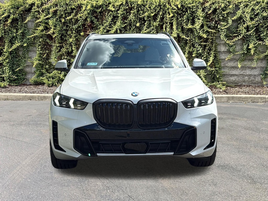 New 2026 BMW X5 xDrive40i Sports Activity Vehicle