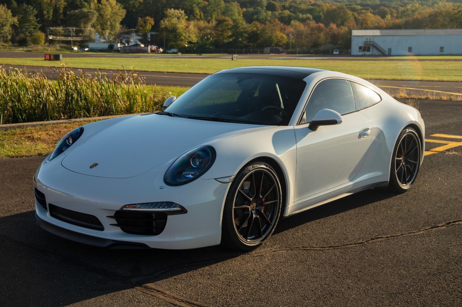 2014 Porsche 911 4S photo 3