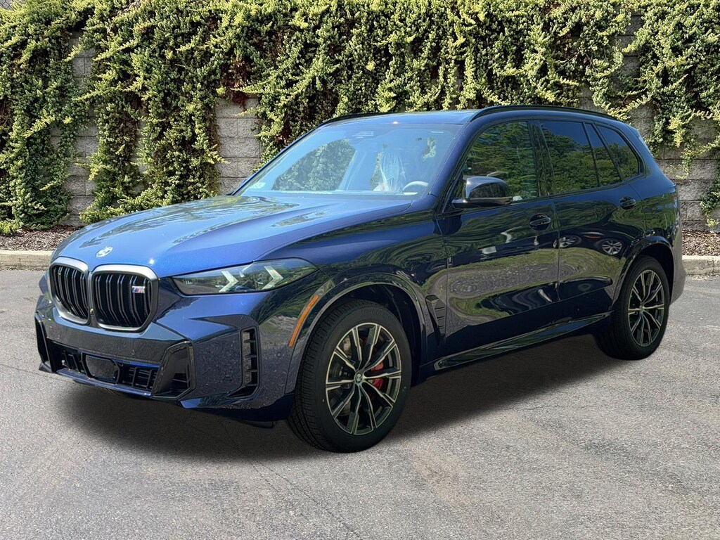 New 2026 BMW X5 M60i Sports Activity Vehicle