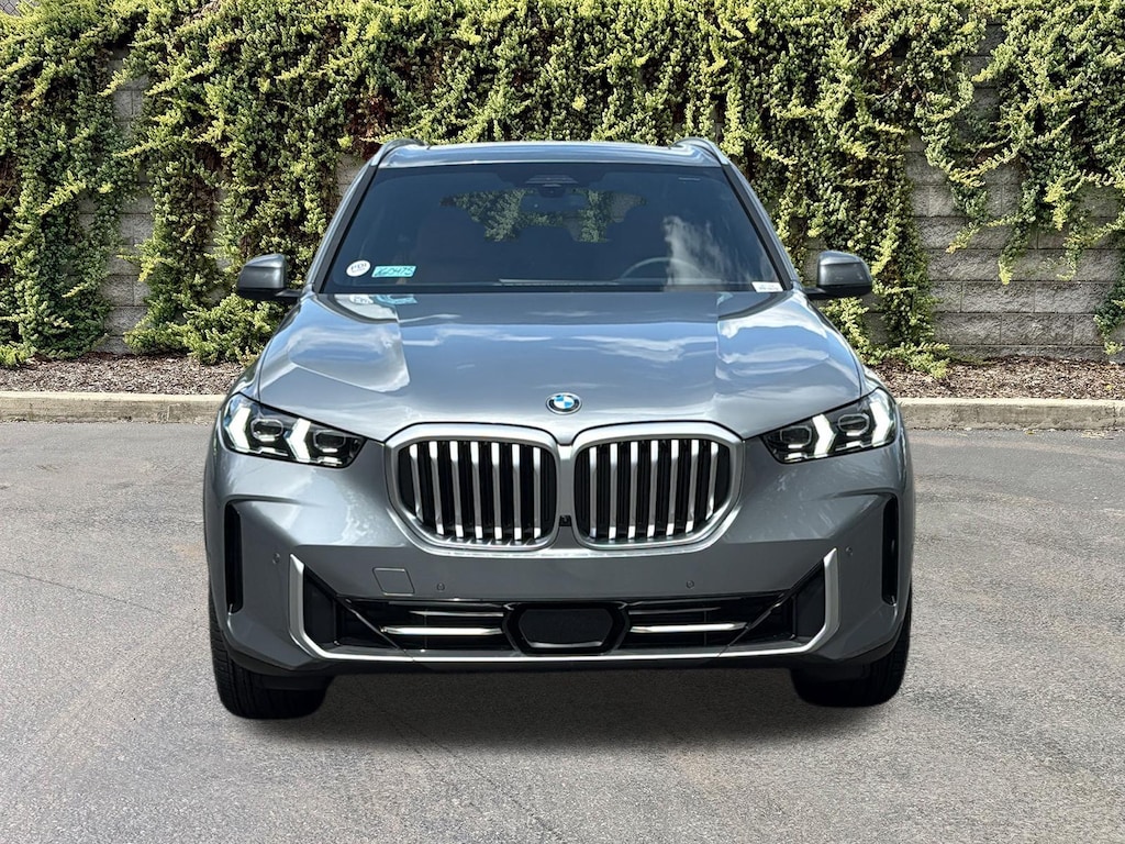 New 2026 BMW X5 xDrive40i Sports Activity Vehicle