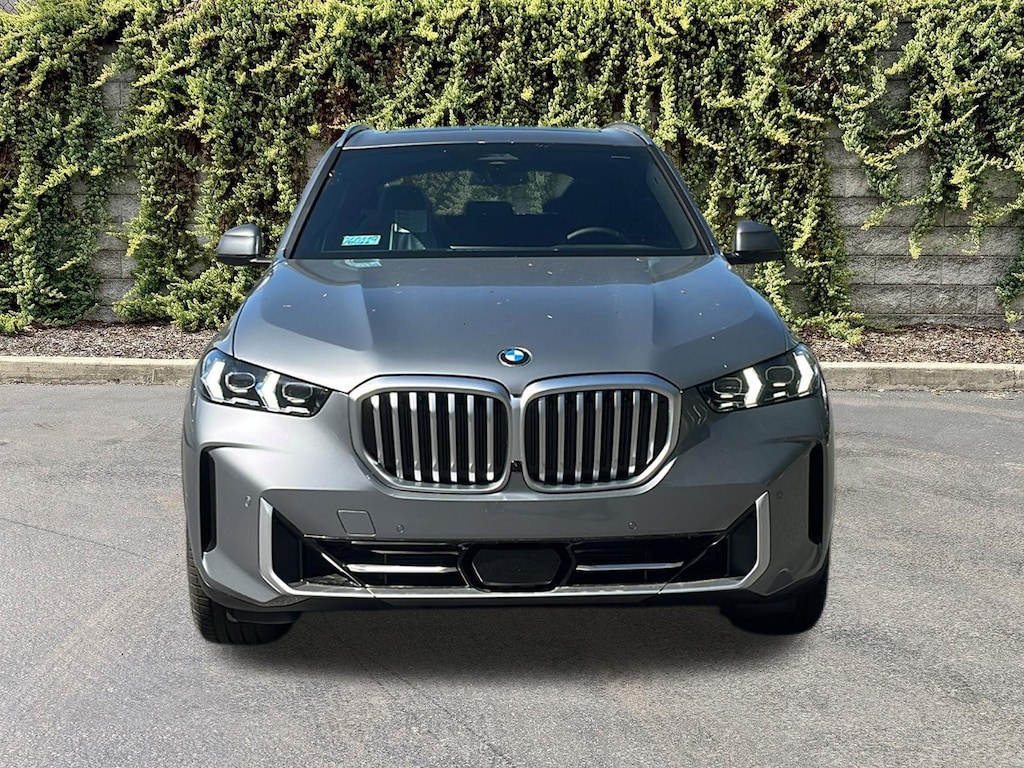 New 2026 BMW X5 xDrive40i Sports Activity Vehicle