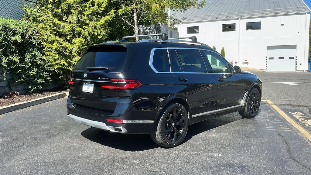 Used 2023 BMW X7 xDrive40i Sports Activity Vehicle