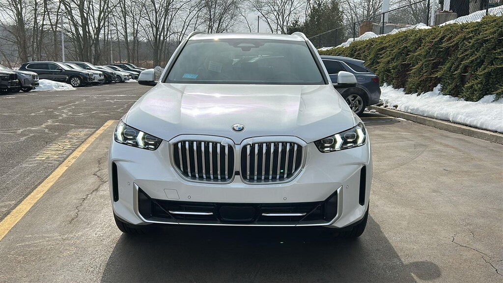 New 2026 BMW X5 xDrive40i Sports Activity Vehicle