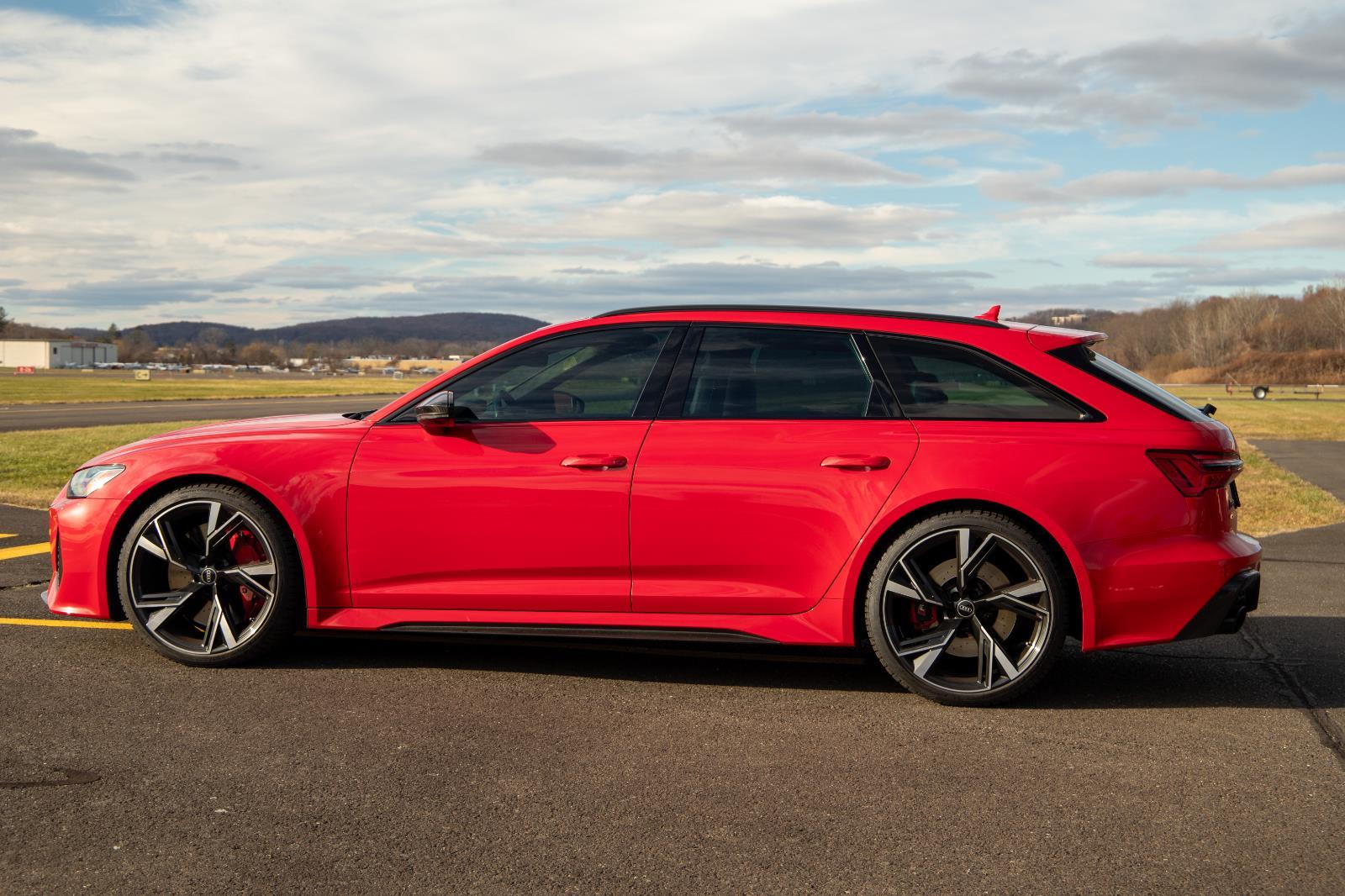 2021 Audi RS 6 Avant Base photo 4
