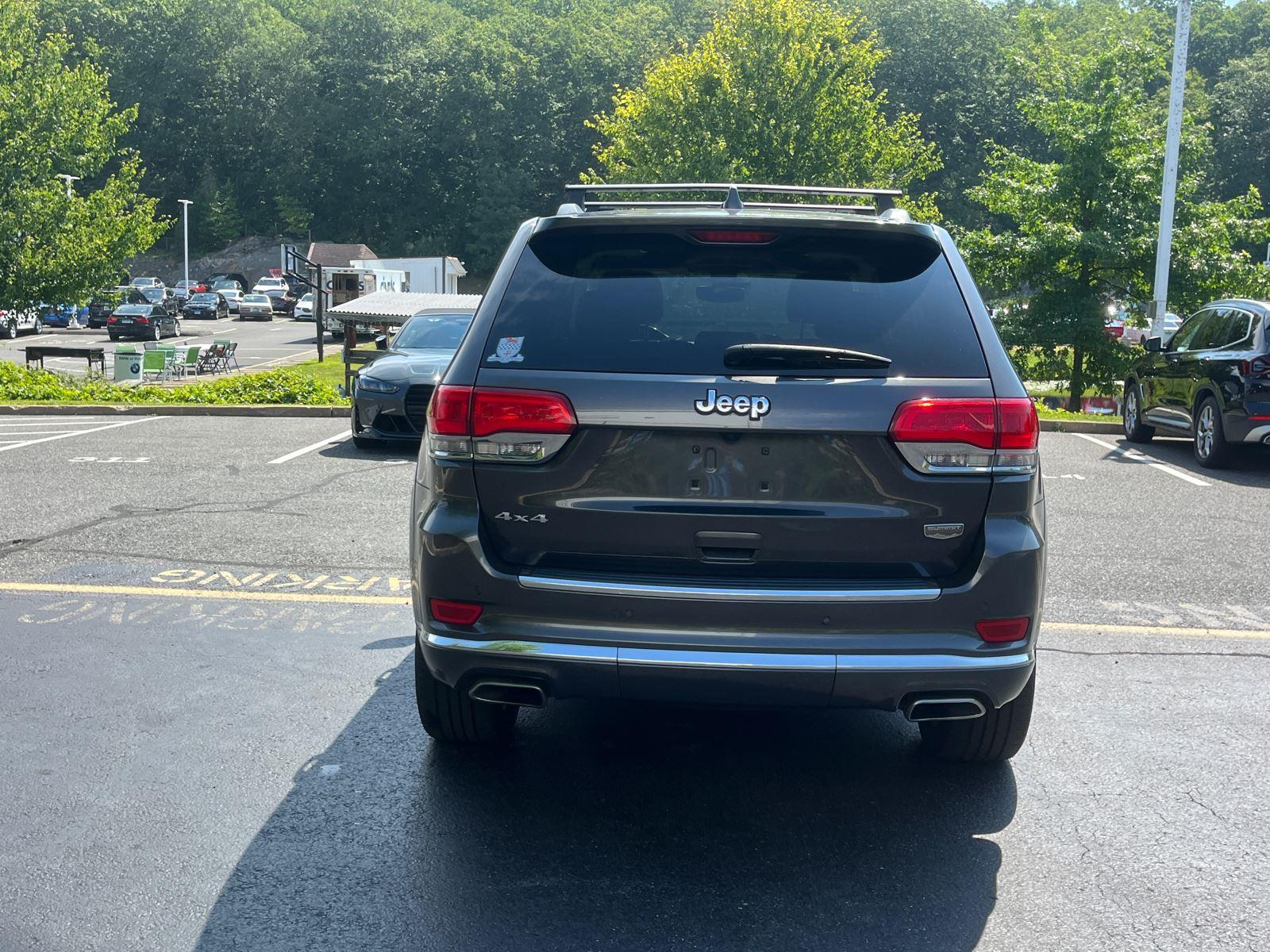 2020 Jeep Grand Cherokee Summit photo 2
