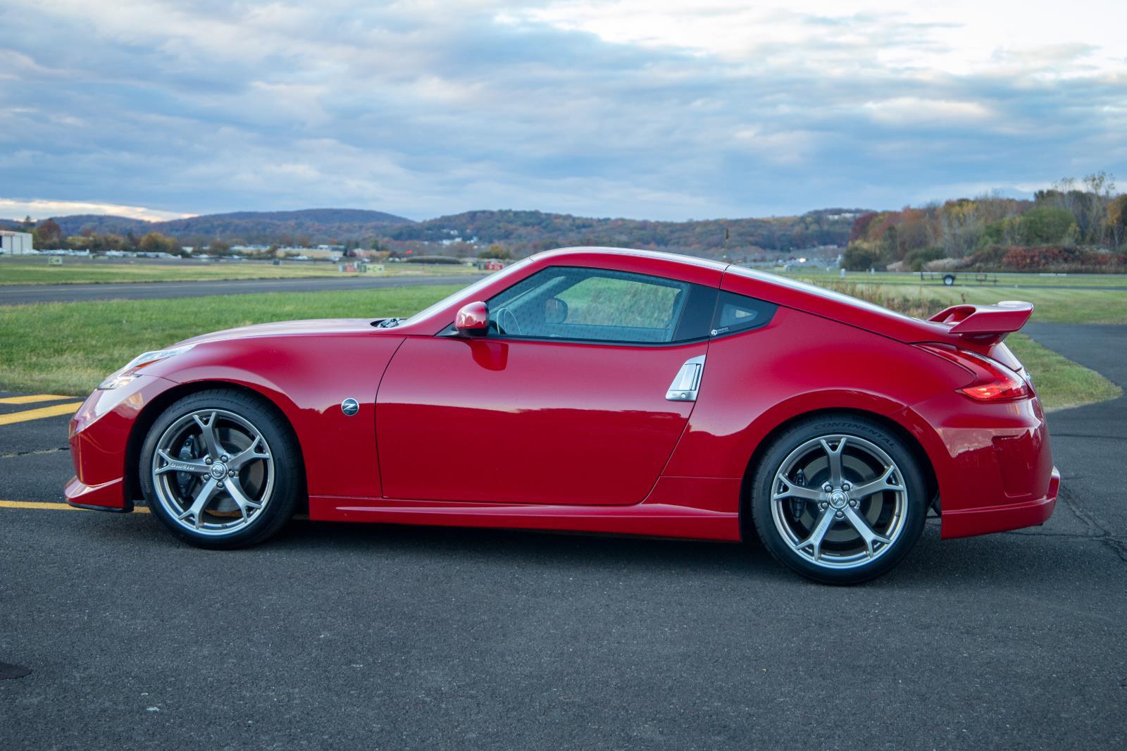 2011 Nissan 370Z Nismo photo 4
