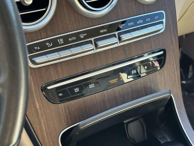 2022 Mercedes-Benz GLC GLC300 - Photo 33