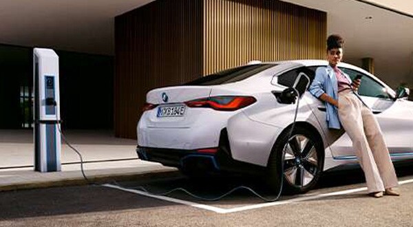 2023 BMW i4 M50 Gran Coupe SAV Performance