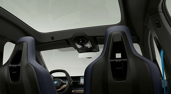 Multifunctional Seats and Panorama Glass Roof.