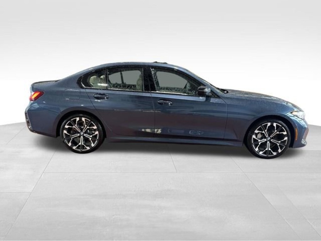 New 2026 BMW 330i xDrive Sedan