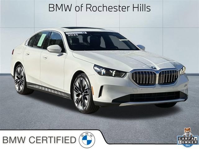 2025 BMW 5 Series 530i's photo