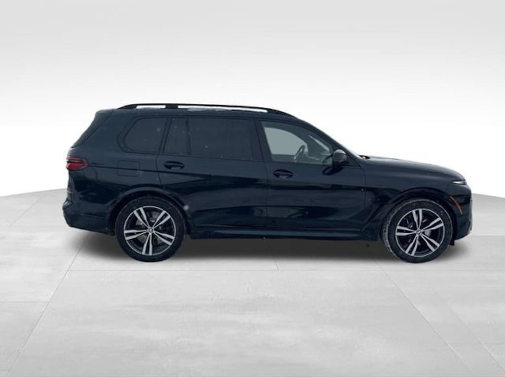 New 2026 BMW X7 M60i SUV