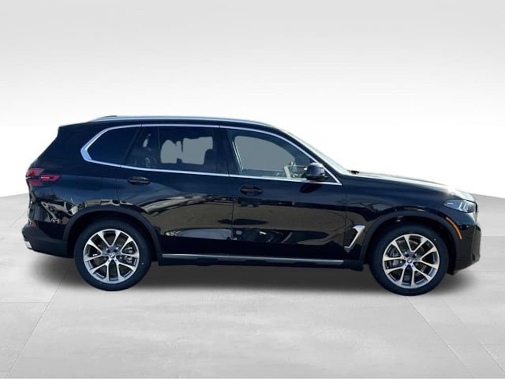 New 2026 BMW X5 xDrive40i SUV