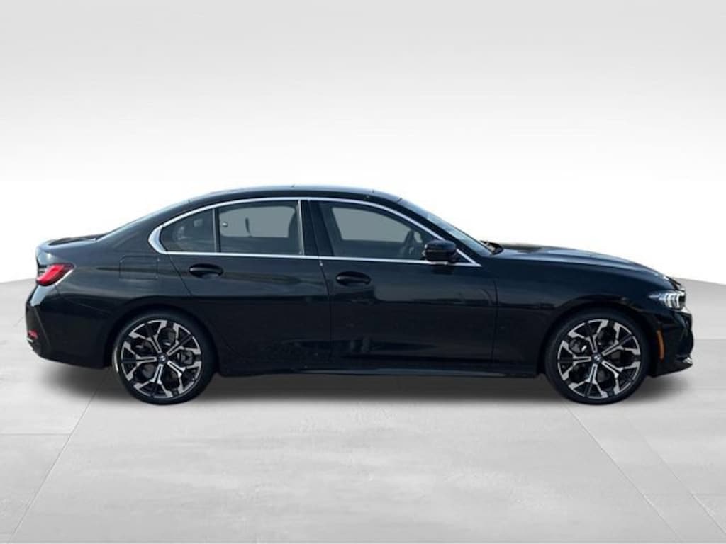 New 2026 BMW 330i xDrive Sedan