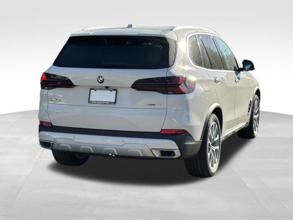 New 2026 BMW X5 xDrive40i SUV