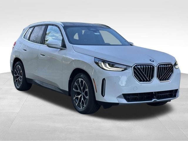 2026 BMW X3 30's photo