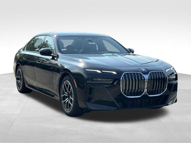 2026 BMW 7 Series 740i xDrive Sedan's photo