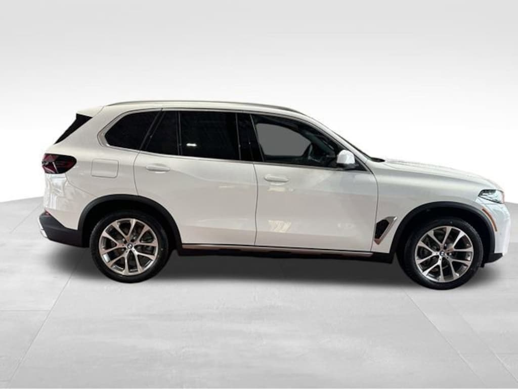 New 2026 BMW X5 xDrive40i SUV