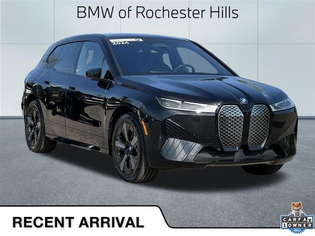 2024 BMW iX xDrive50's photo