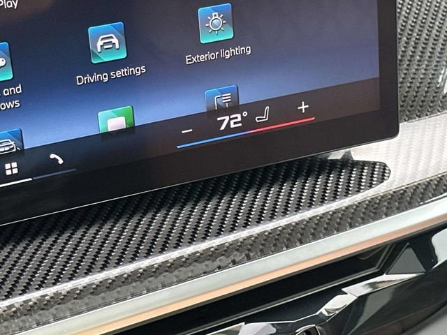 2025 BMW X6 M60i - Photo 37