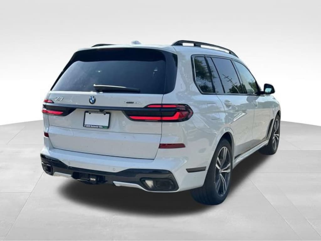 New 2027 BMW X7 xDrive40i SUV