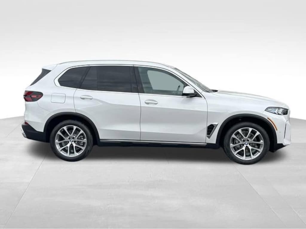 New 2026 BMW X5 xDrive40i SUV