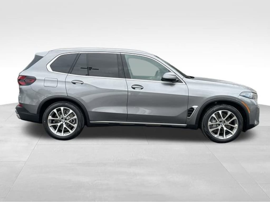 New 2026 BMW X5 PHEV xDrive50e SUV