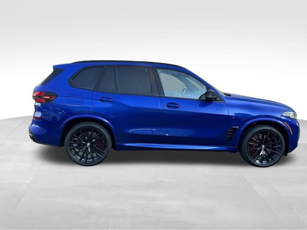New 2026 BMW X5 M60i SUV