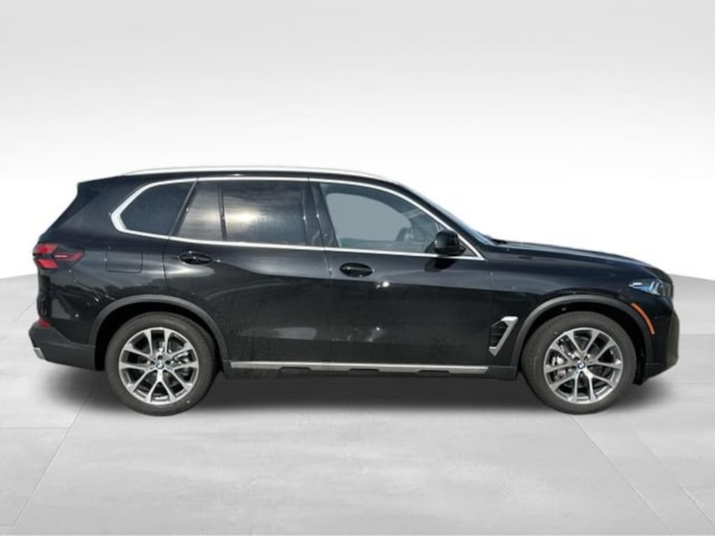 New 2026 BMW X5 xDrive40i SUV
