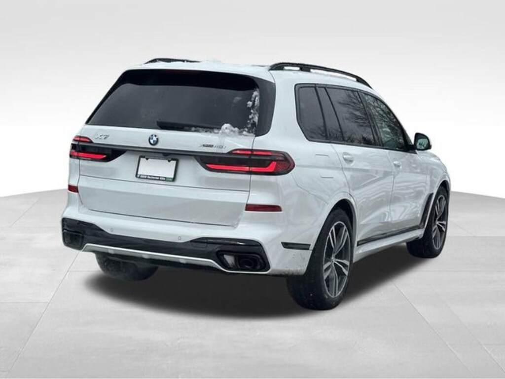 New 2026 BMW X7 xDrive40i SUV