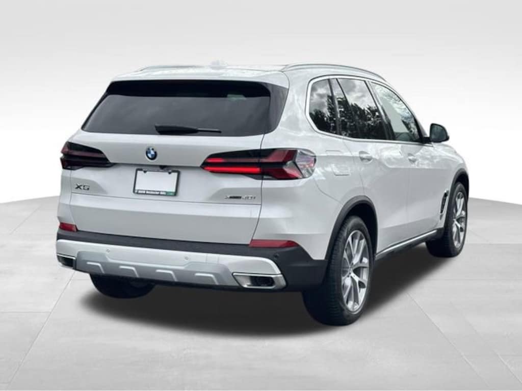 New 2026 BMW X5 xDrive40i SUV