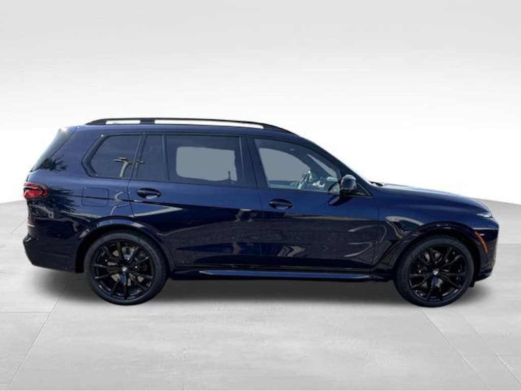 New 2027 BMW X7 M60i SUV