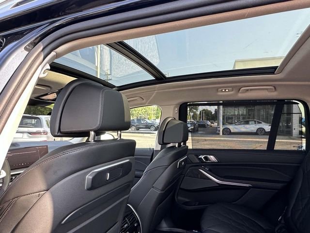 2026 BMW X7 40i - Photo 11