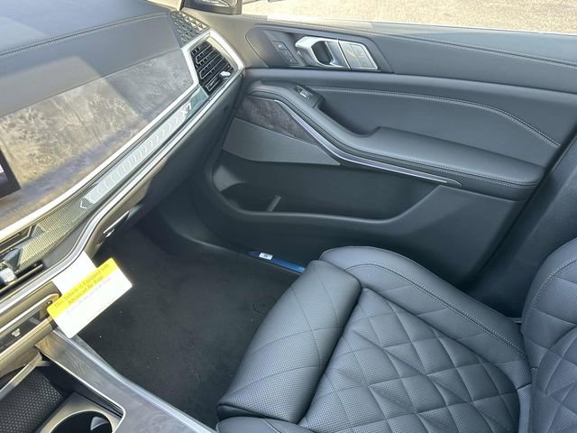 2026 BMW X7 40i - Photo 18