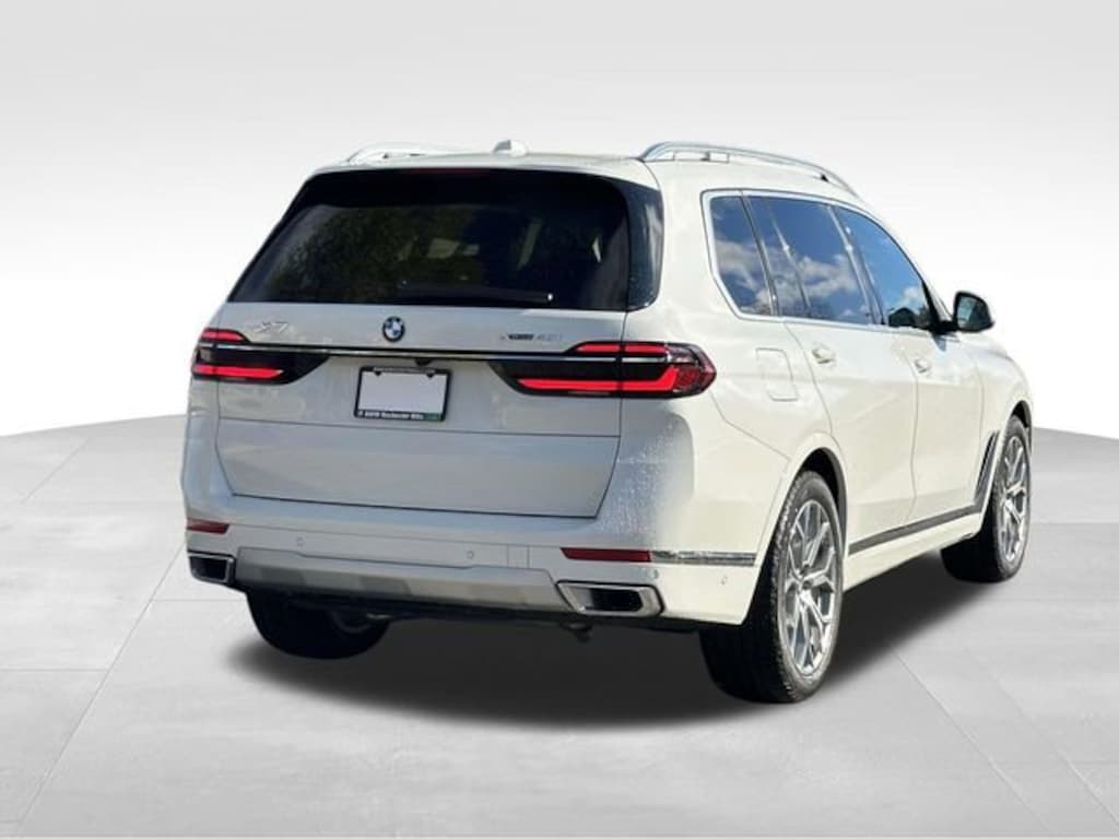 New 2026 BMW X7 xDrive40i SUV