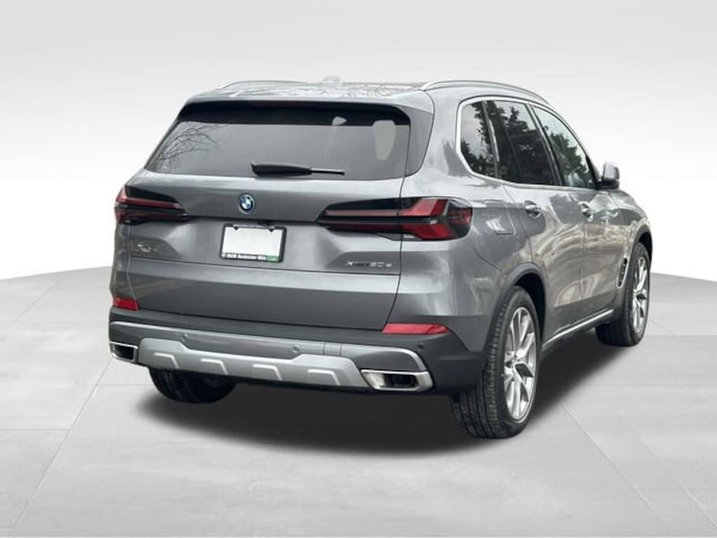 New 2026 BMW X5 PHEV xDrive50e SUV