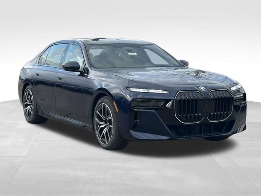 New 2026 BMW 760i xDrive Sedan
