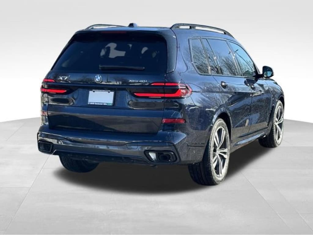 New 2026 BMW X7 xDrive40i SUV