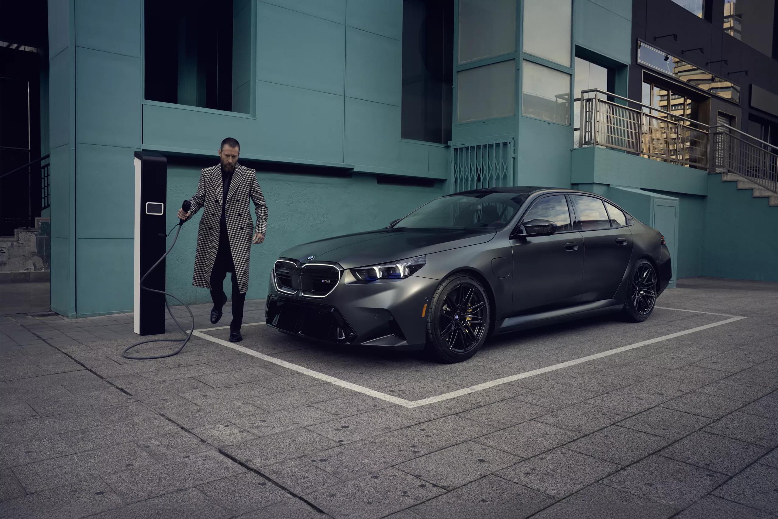 2026 BMW M5 charging
