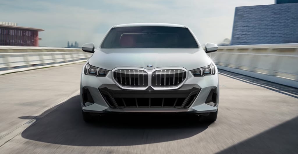 2025 BMW 5-Series Performance