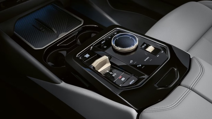 2024 bmw 5 Photo Gallery