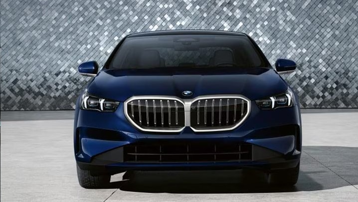 2024 bmw 5 series Photo Gallery