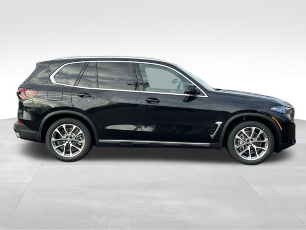 New 2026 BMW X5 PHEV xDrive50e SUV