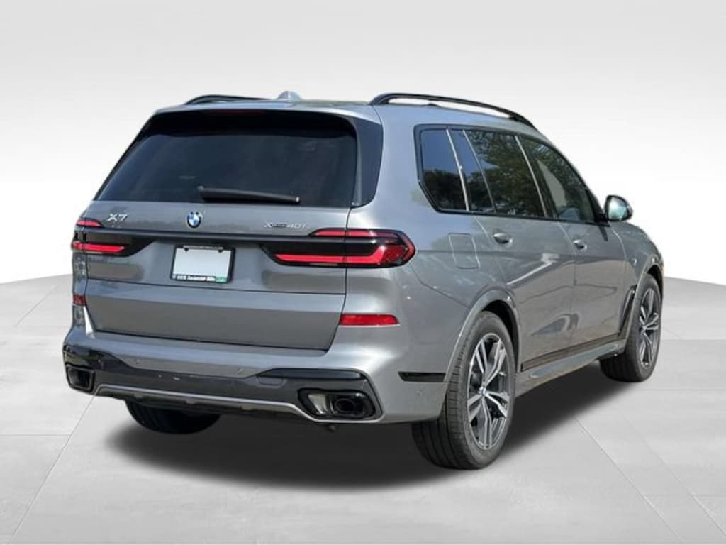 New 2027 BMW X7 xDrive40i SUV