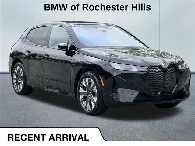 2026 BMW iX xDrive60's photo